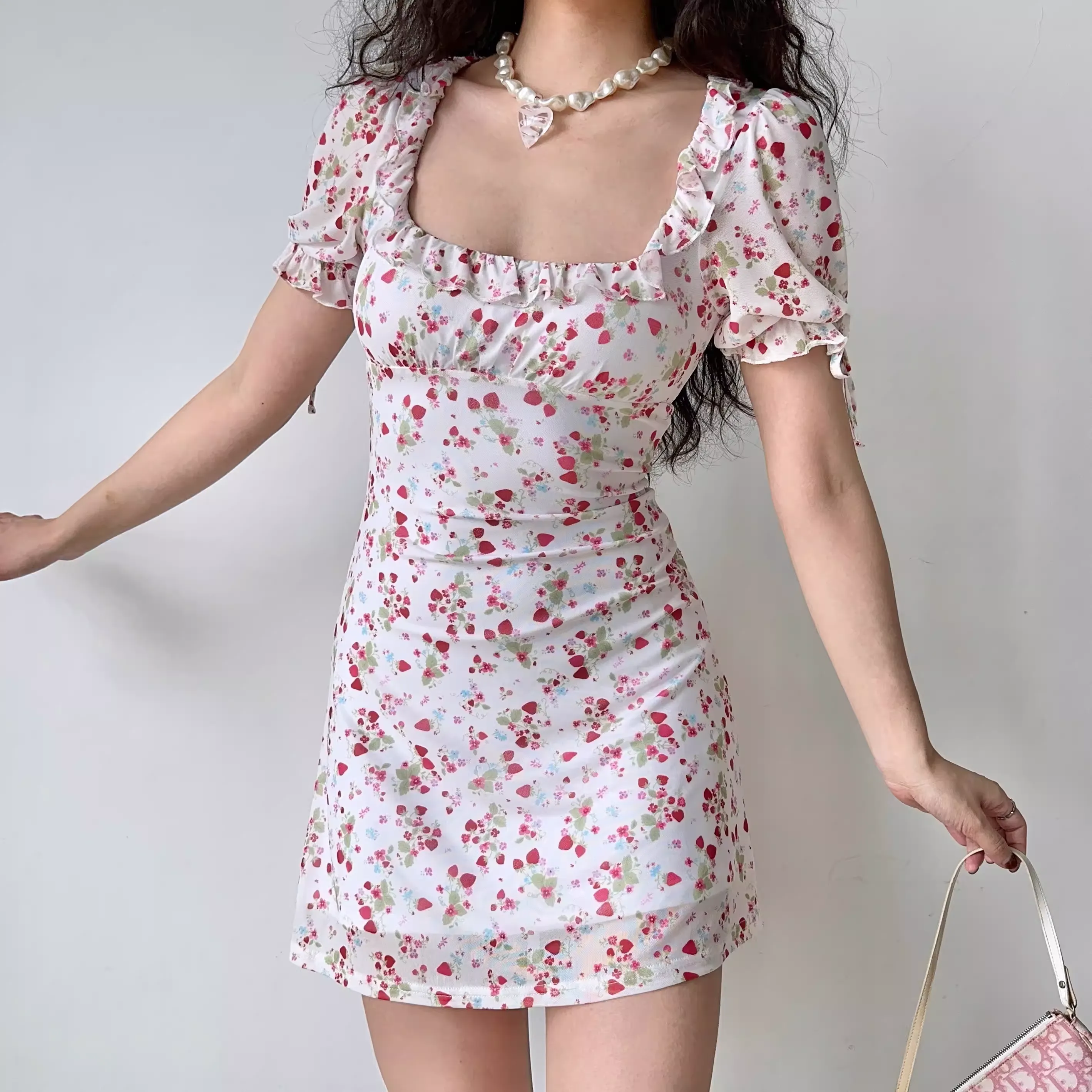 - Retro Strawberry Floral Square Neck Short Sleeve Dress  GEU1367
