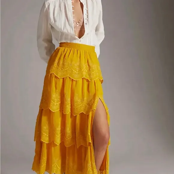Anthropologie women’s tiered lace side slit midi skirt size US6