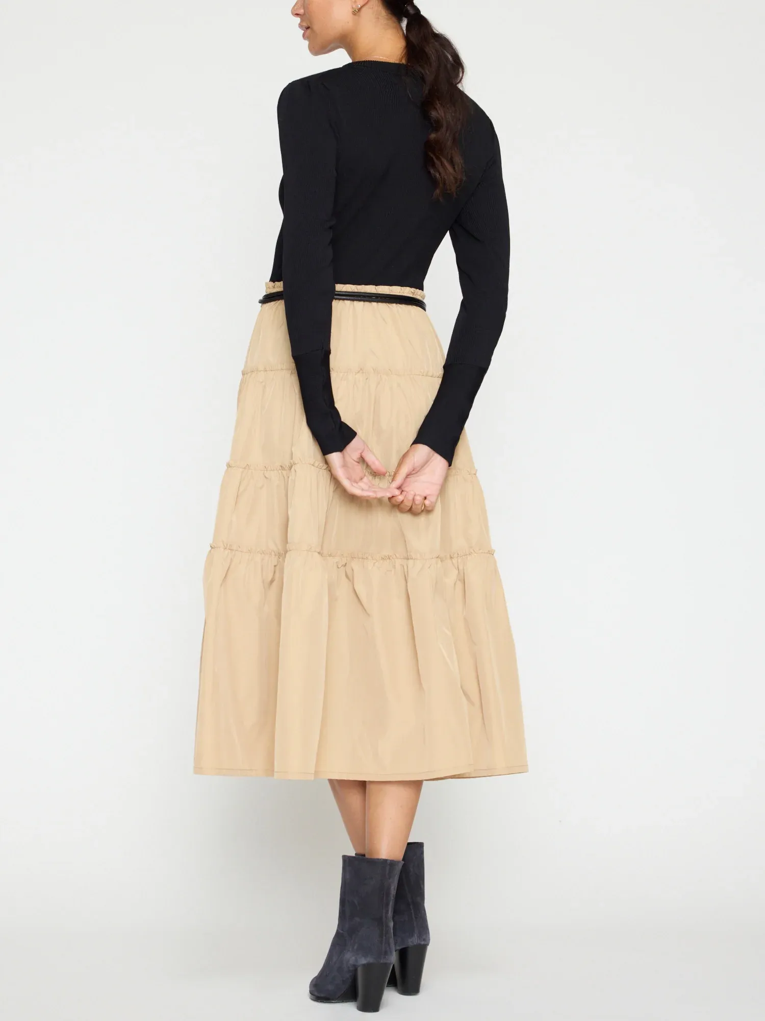 AVA TIERED DRESS IN CAMEL COMBO