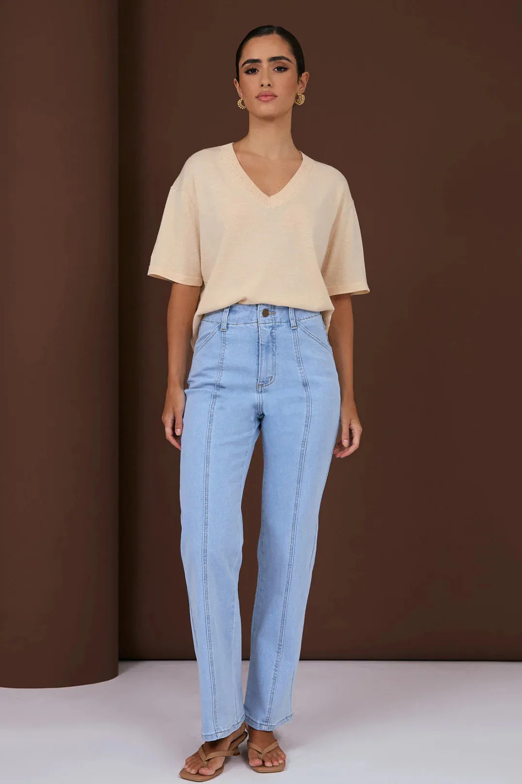 BLAIRE STRAIGHT LEG JEAN (LIGHT DENIM)
