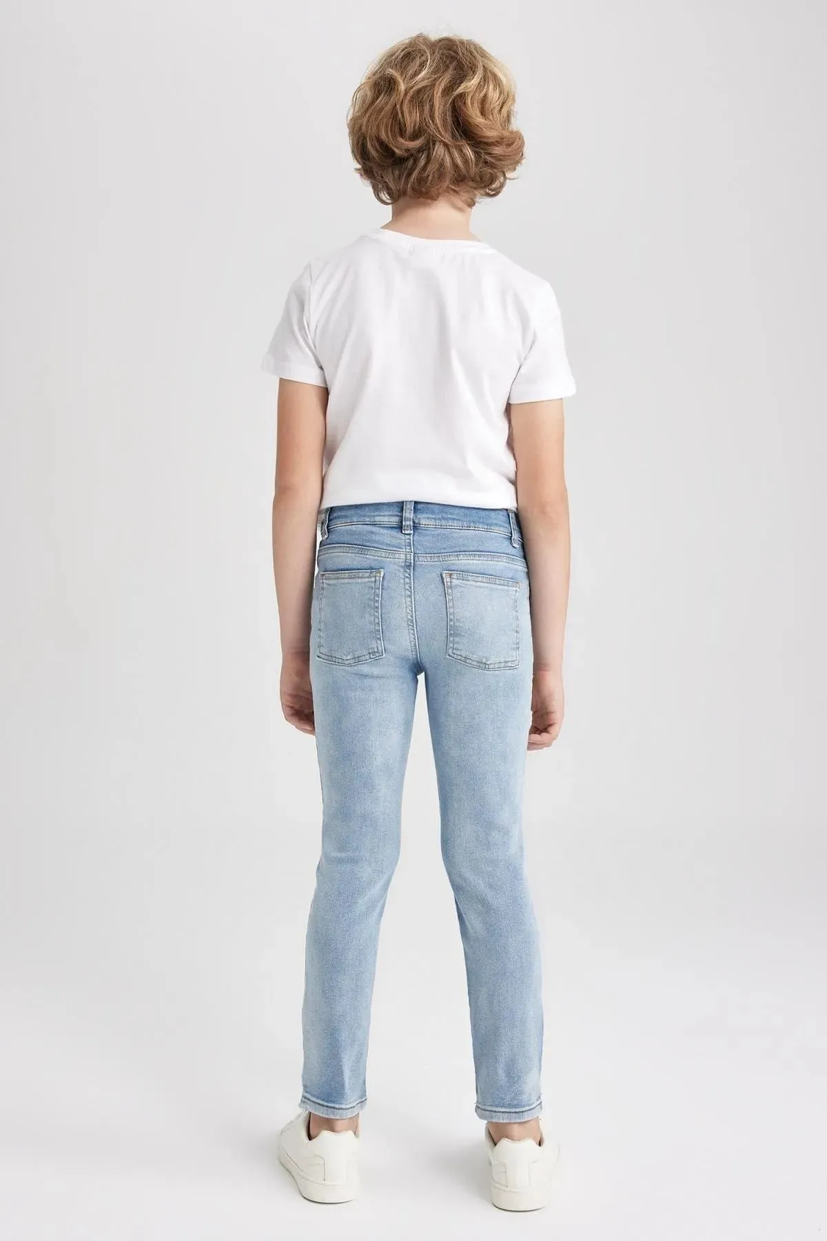 Boy Child Slim Fit Ripped Detailed Straight Leg Jeans