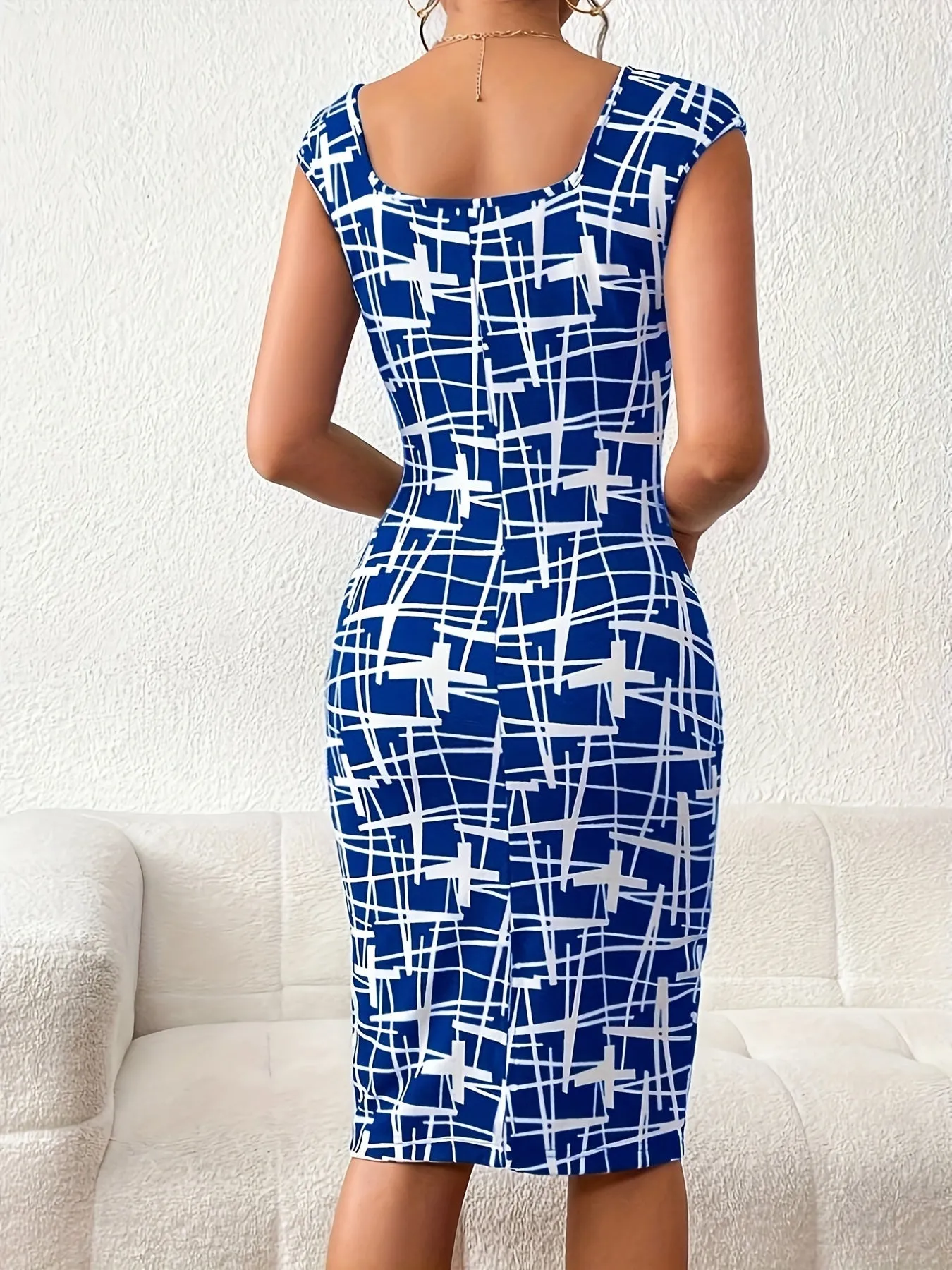 Braunes Square Neck Midi-Kleid - Emilia