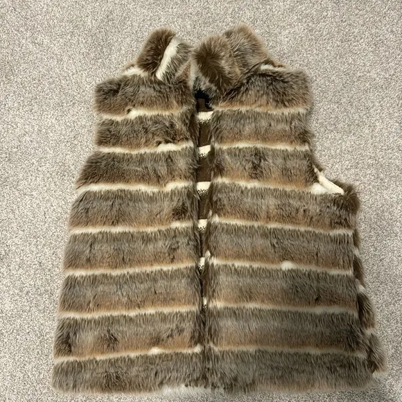 Brown Faux Fur Vest - Outdoor Edition by Parkhurst