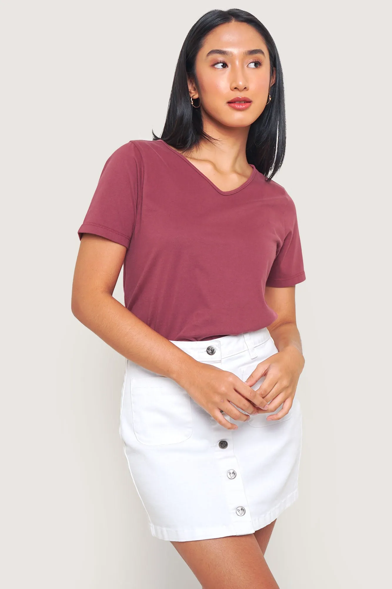 Closet Staples V-Neck Amboy Hem Tee