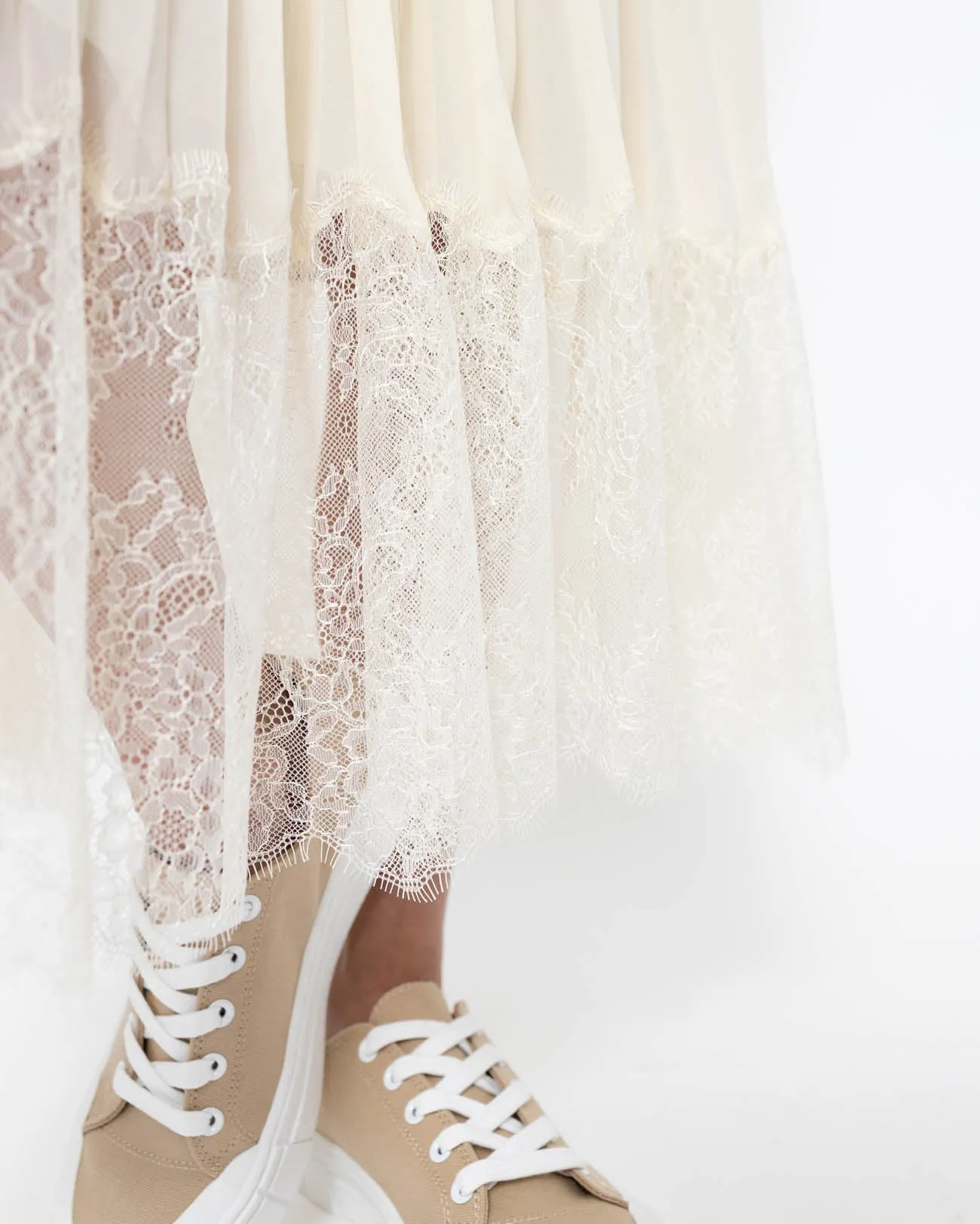 Crean Chiffon Tiered Midi Dress