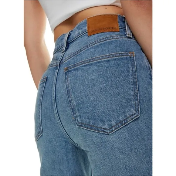 Denim Forum Aritzia The Arlo High Rise Straight 28L Jeans Size 26 Medium Wash