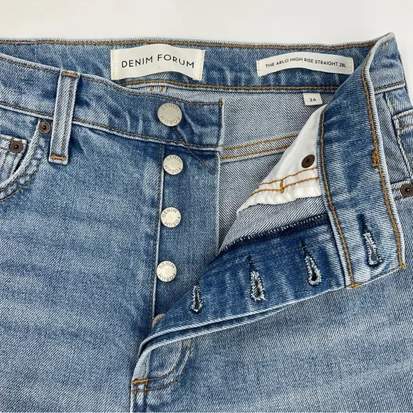 Denim Forum Aritzia The Arlo High Rise Straight 28L Jeans Size 26 Medium Wash