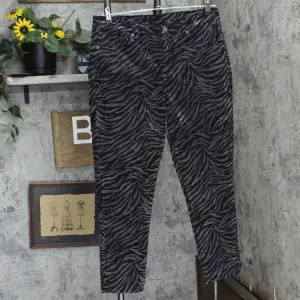 Dg2 by Diane Gilman Womens Straight Leg Velvet Animal Jeans Black Tiger 14