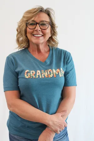 GRANDMA V-NECK GRAPHIC TEE