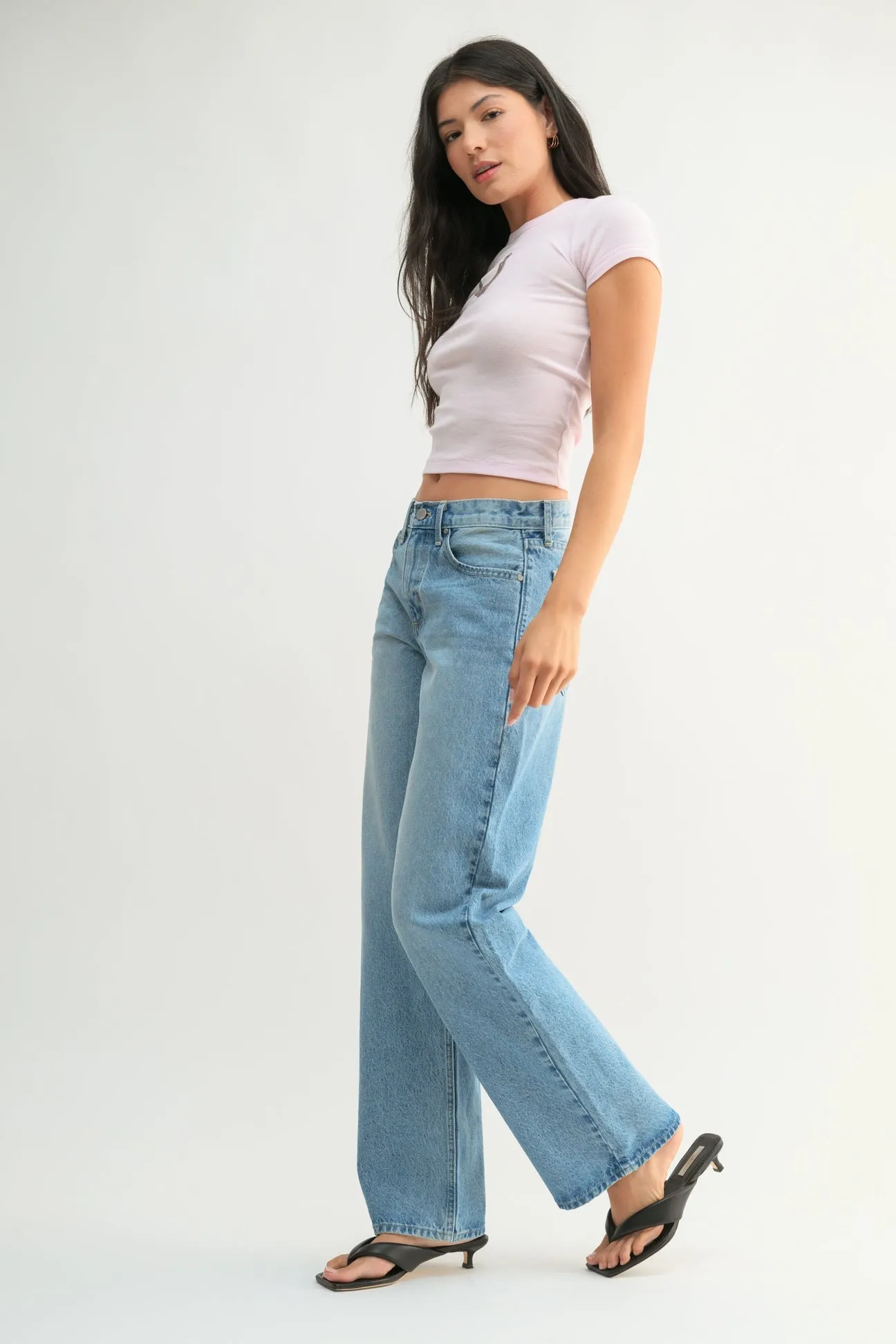 Guys N Gals - Women - Light Denim The Relaxed Straight Jean