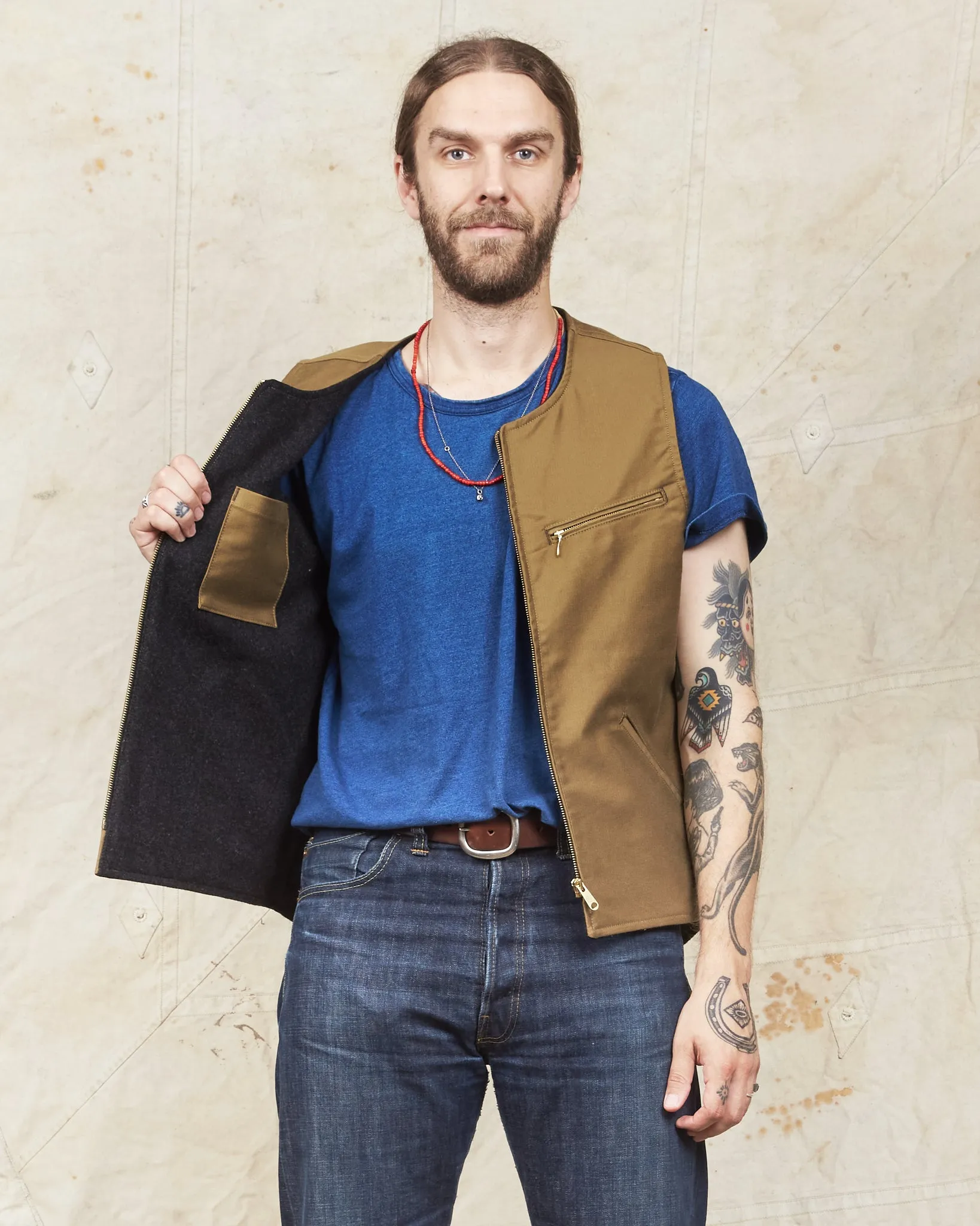 Indigofera Iconic Vest Bedford Cord Dark Beige