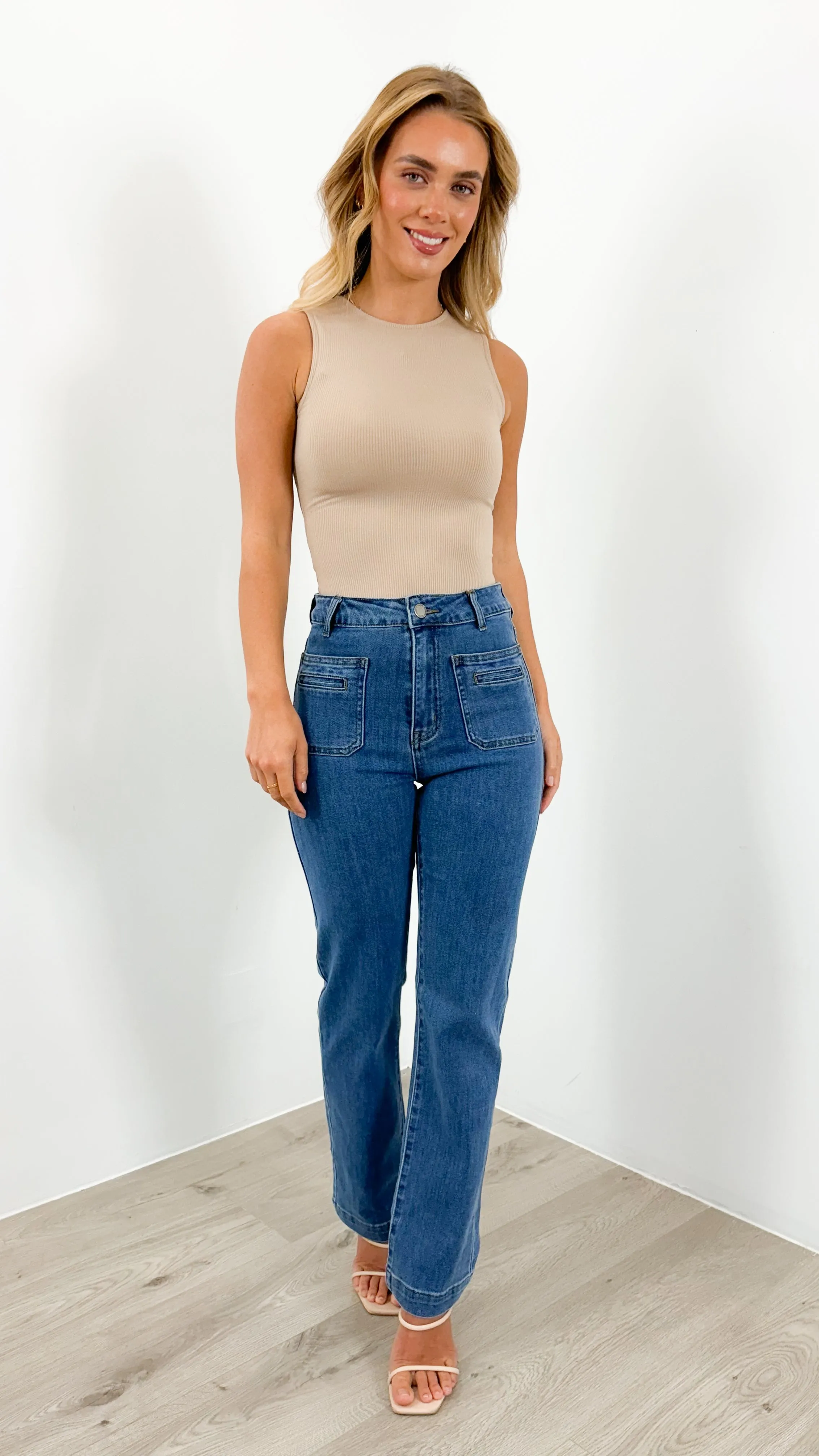 JACKSON STRAIGHT LEG JEAN - MEDIUM BLUE