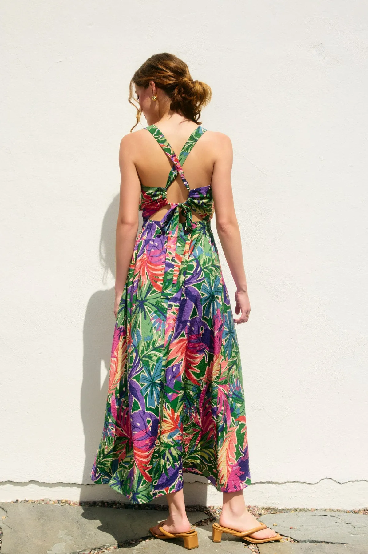 Katy V Neck Sleeveless Midi Dress