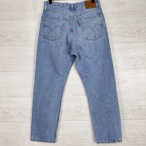 Levi's 501 Cropped Light Wash Jeans Womens 27 Straight Leg Distressed High Rise