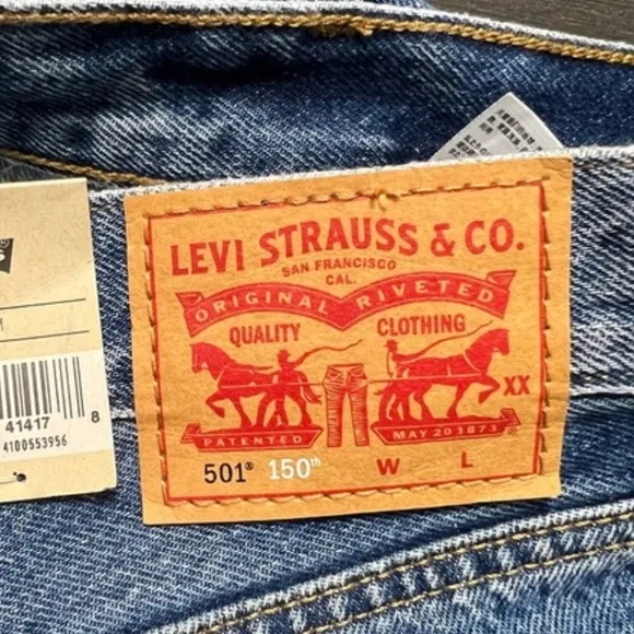 Levi's Women's 501 Pieced Jeans Med Wash Rigid Denim High-Rise Straight 24W