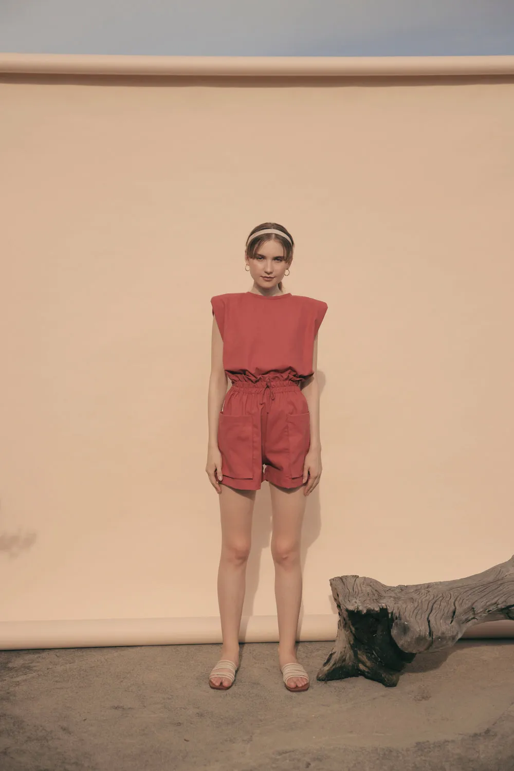 LYON SET Two Piece Paperbag Trouser Shorts with Front Pockets and Padded Sleeve Top (Rust Linen)