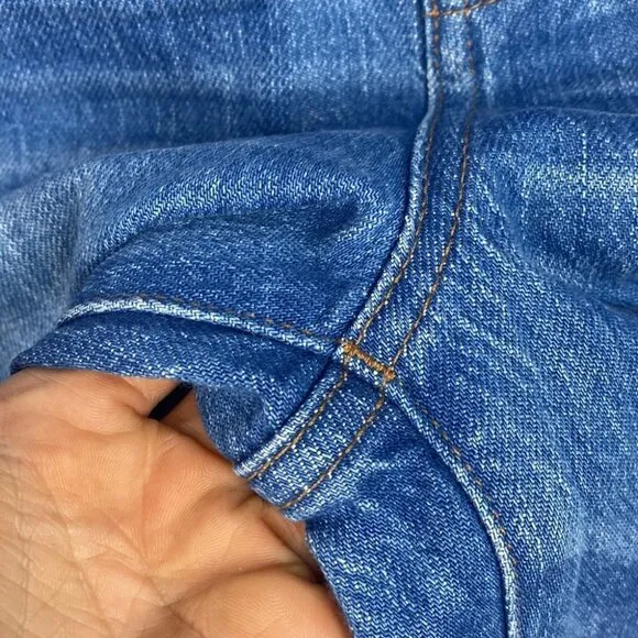 Madewell Classic Straight Jeans in Novello Wash - Size 26