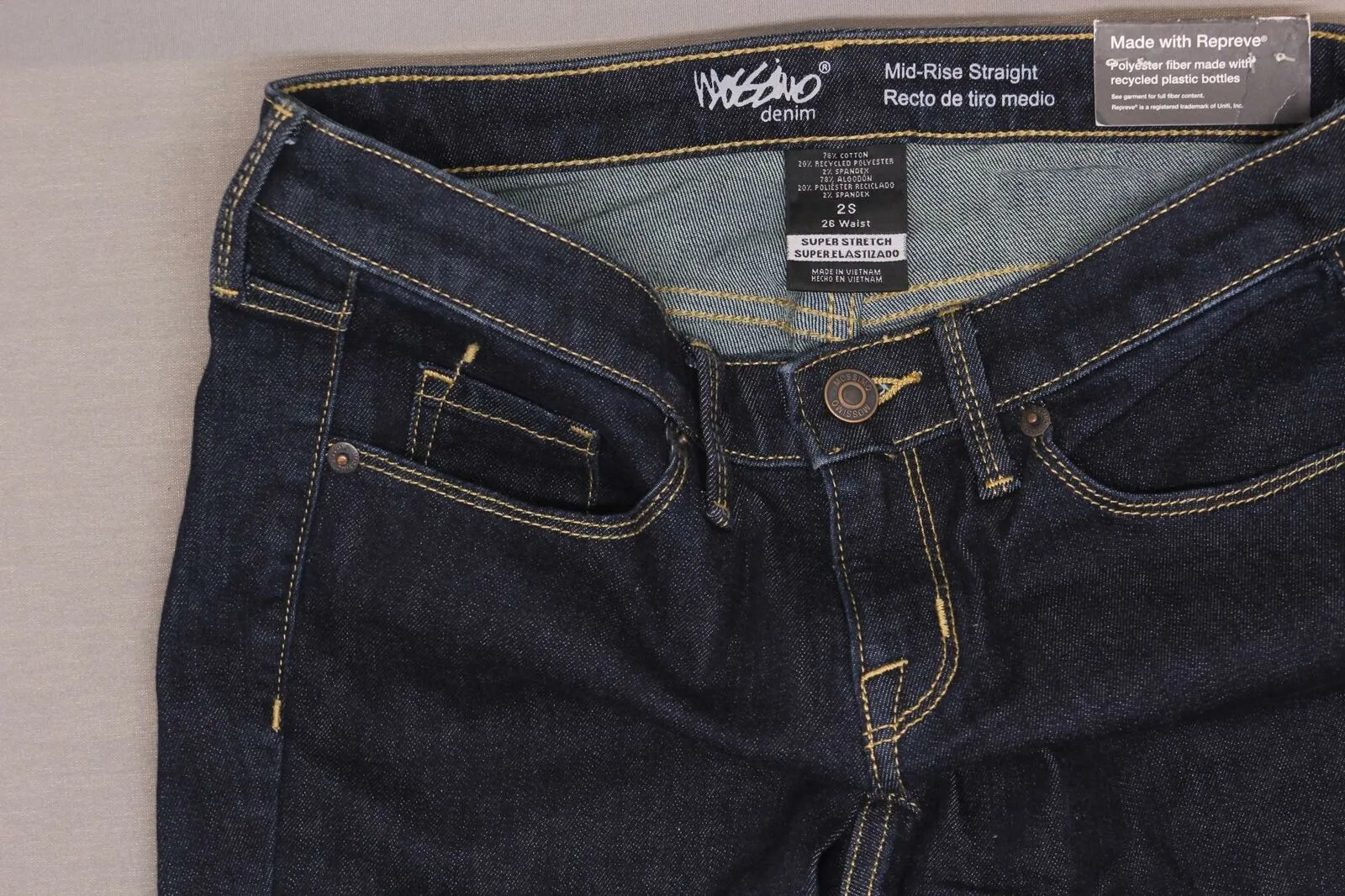 Mossimo Women's Mid Rise Straight Leg Jeans Dark Wash 2 Short