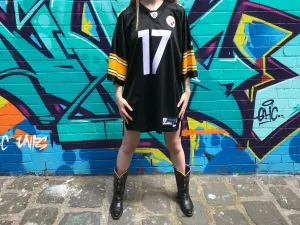 NFL Pittsburgh Steelers Vintage 90’s  Mens Jersey “ Wallace 17 “ By Reebok Equipment