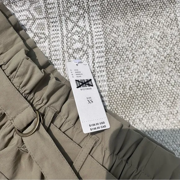 Nwt Anthropologie brand Avec Les Filles Paperbag Shorts