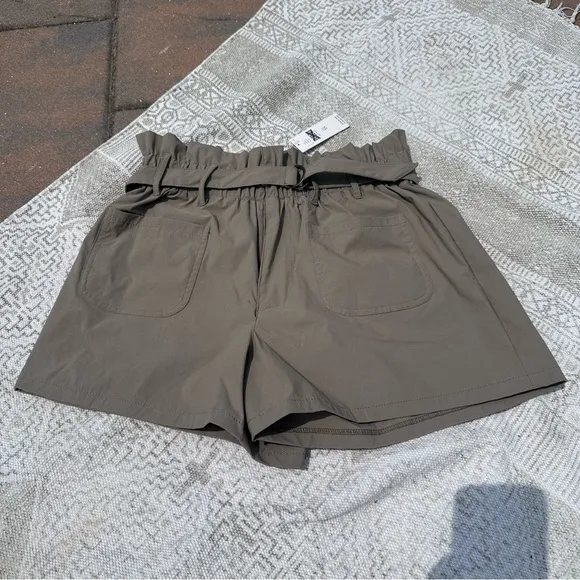 Nwt Anthropologie brand Avec Les Filles Paperbag Shorts