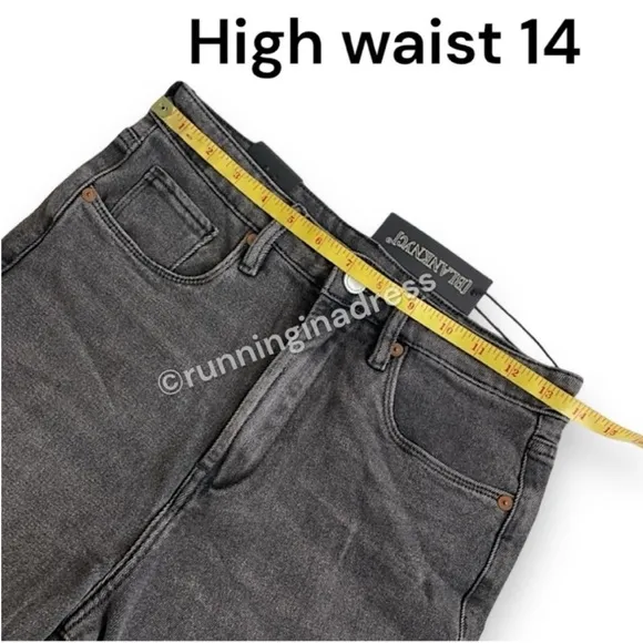 NWT BlankNYC Baxter Rib Cage High Rise Straight Jeans In City Streets Black 28