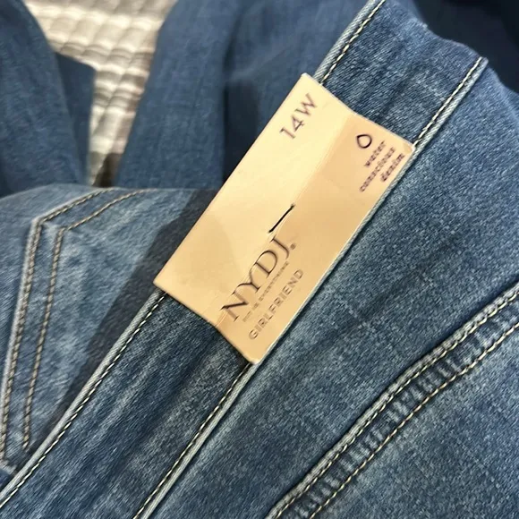 NWT NYDJ Margot Girlfriend Printed Cuff Jeans IN COLOR LOVESICK STRETCH
