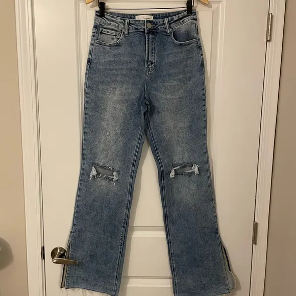 NWT Vici for Risen Los Angeles HIGH- RISE LONG INSEAM STRAIGHT JEANS split hem