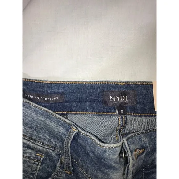 NYDJ Womens “Marilyn Straight” Light Wash Cool Embrace Jeans