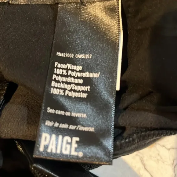 PAIGE Melila Vegan Leather Short excellent condition size 2