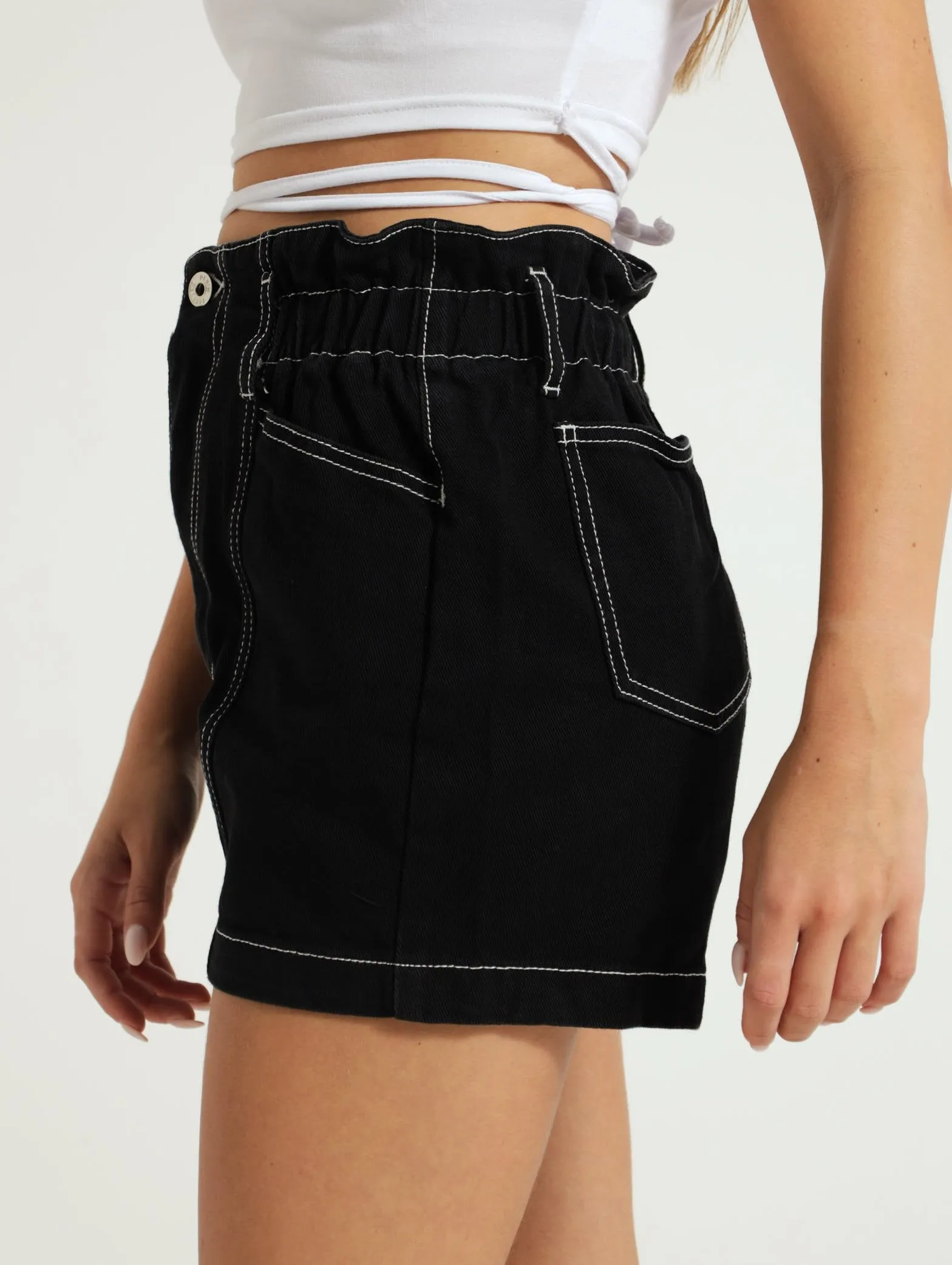 Paperbag Contrast Belted Shorts - Black
