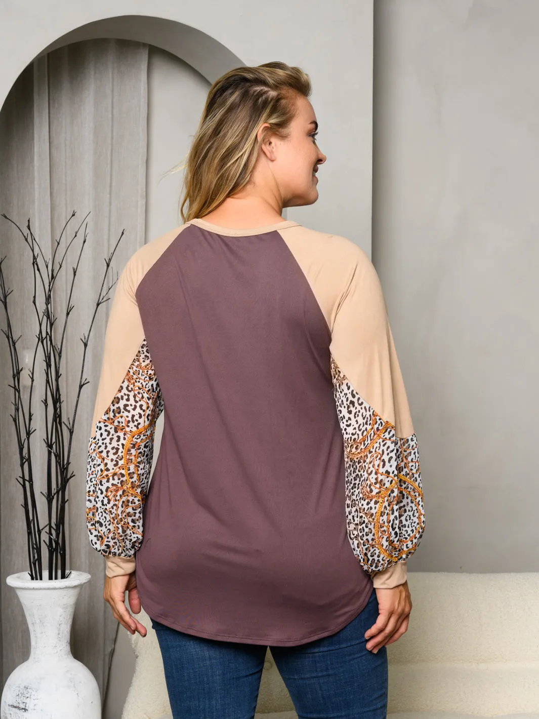PLUS SIZE LONG SLEEVE ANIMAL PRINT CHAIN PRINT TOP