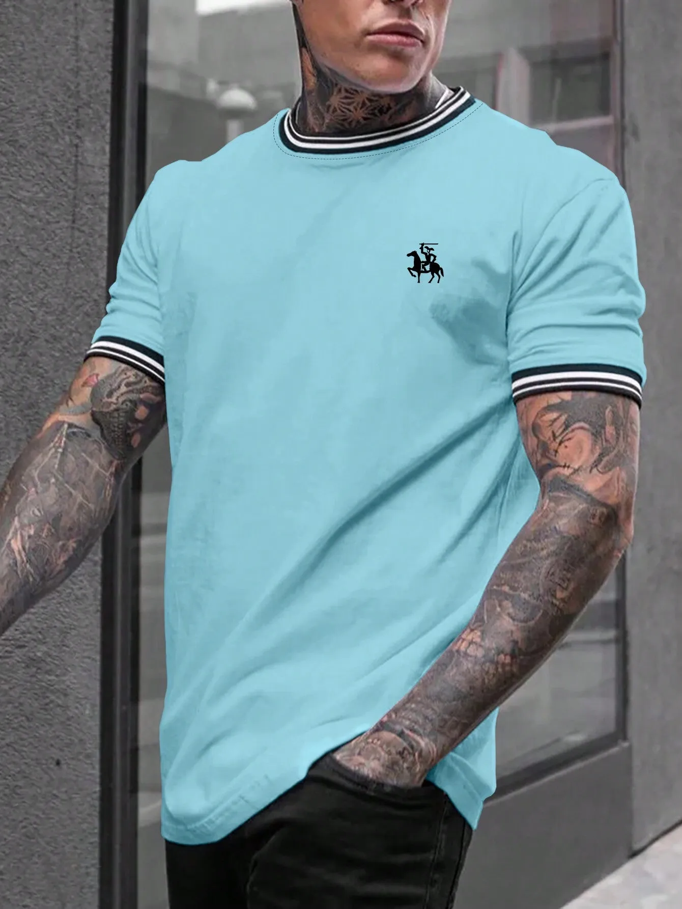 QA Homme Men Horse Print Striped Trim Tee