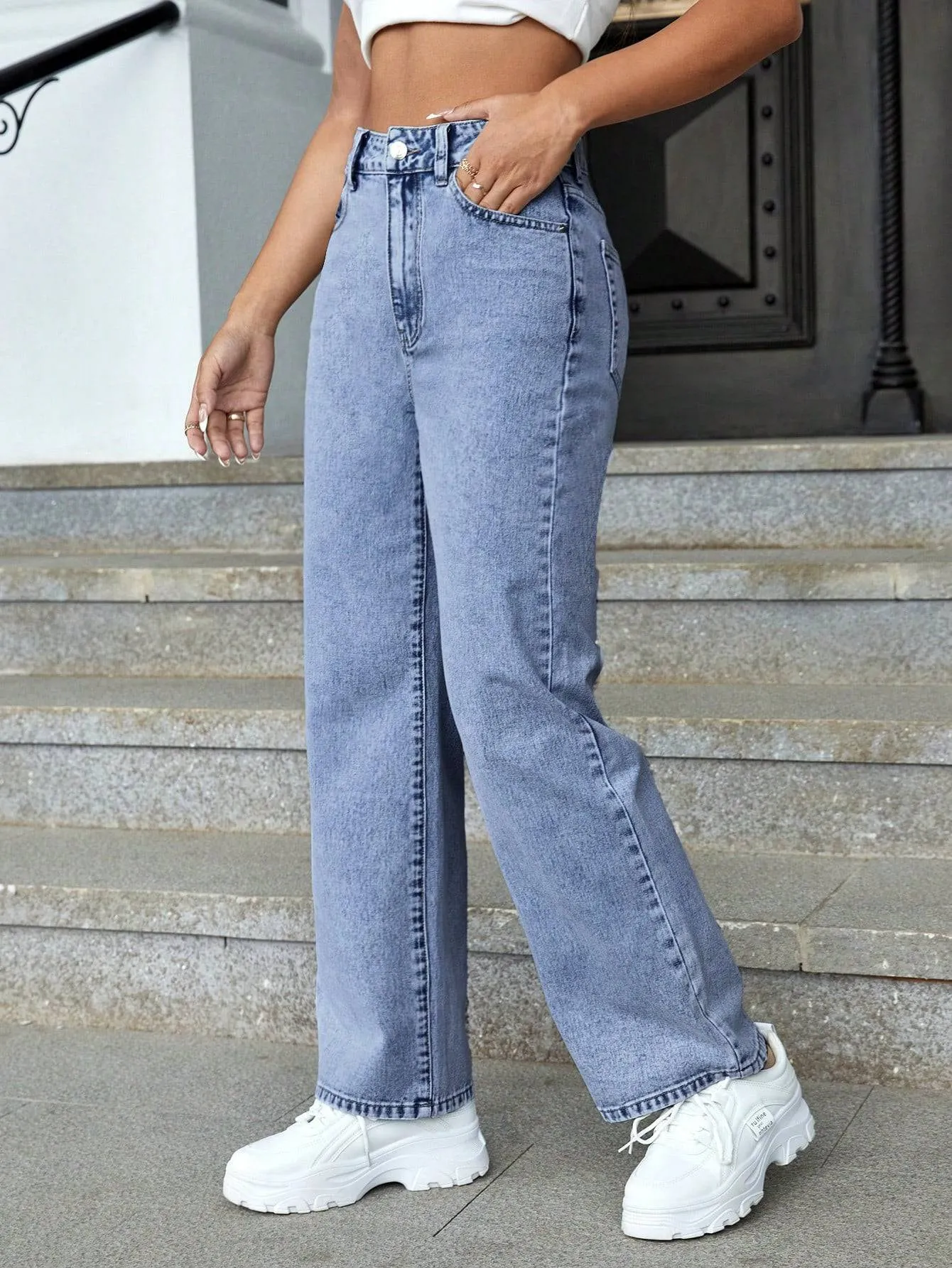 Relaxed Fit High-Waist Denim