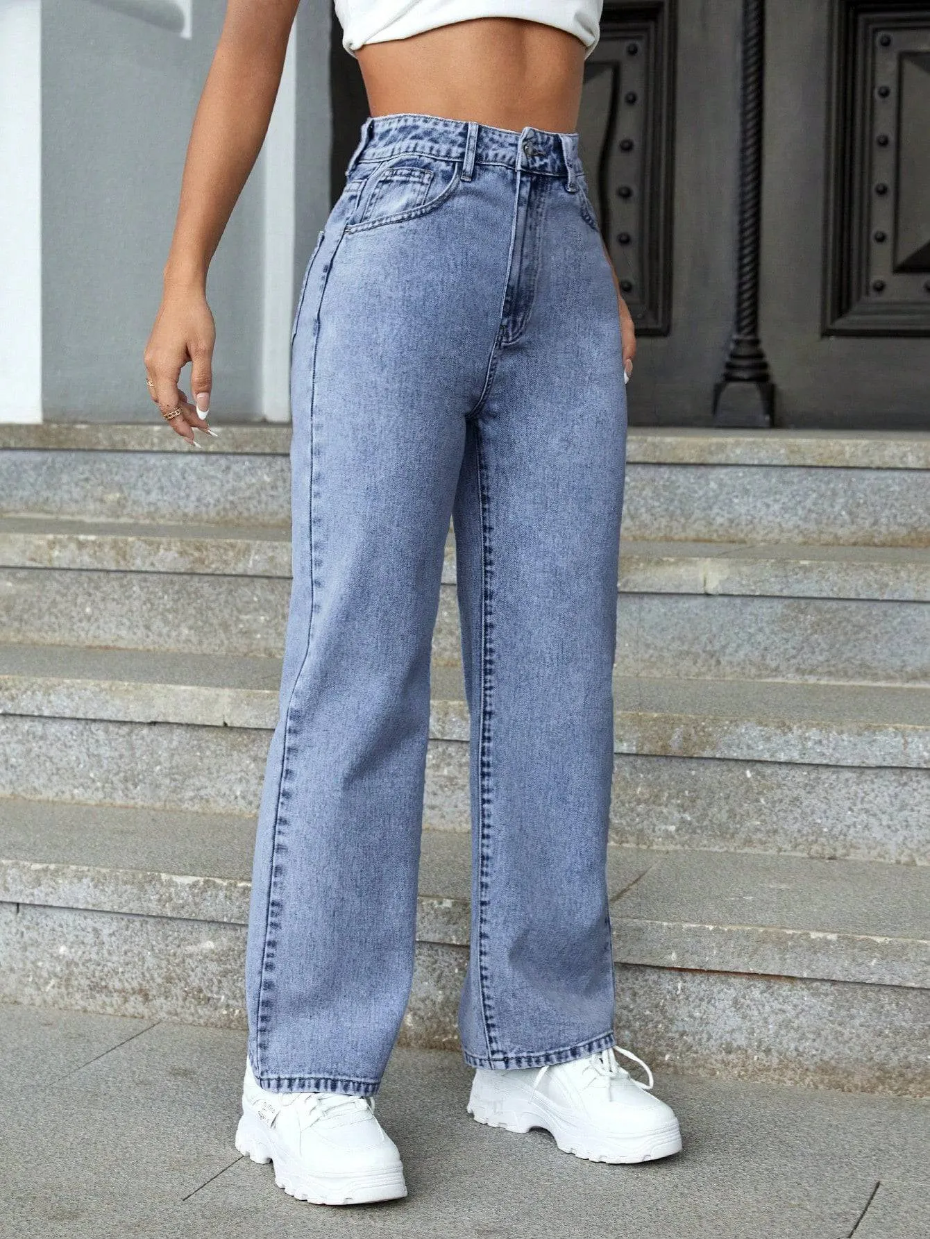 Relaxed Fit High-Waist Denim