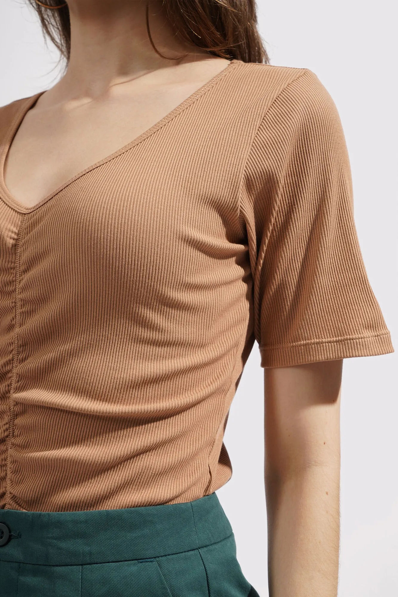 Ruched V-Neck Puff Sleeve Tee