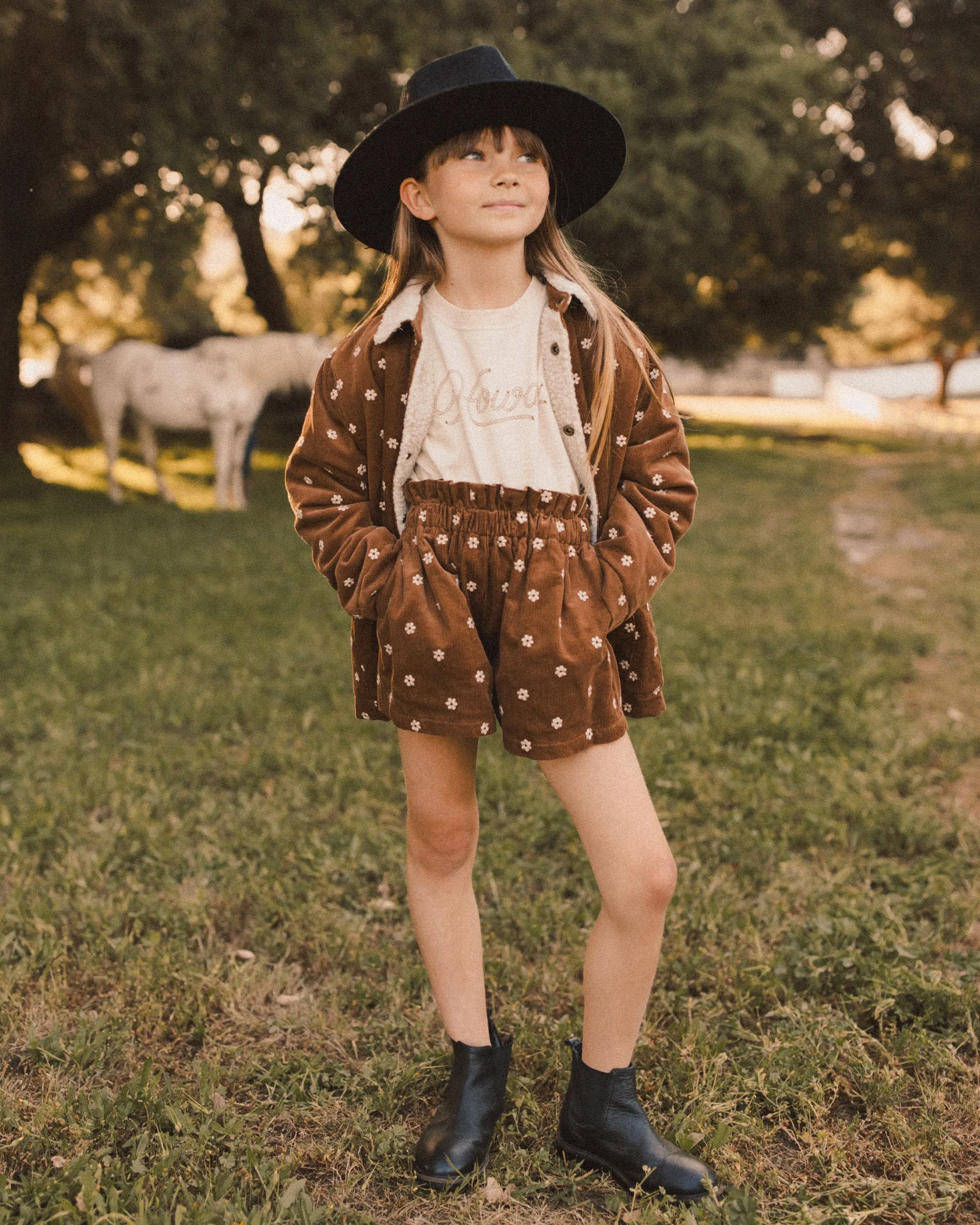 RYLEE   CRU Paperbag Short || Floral Embroidery