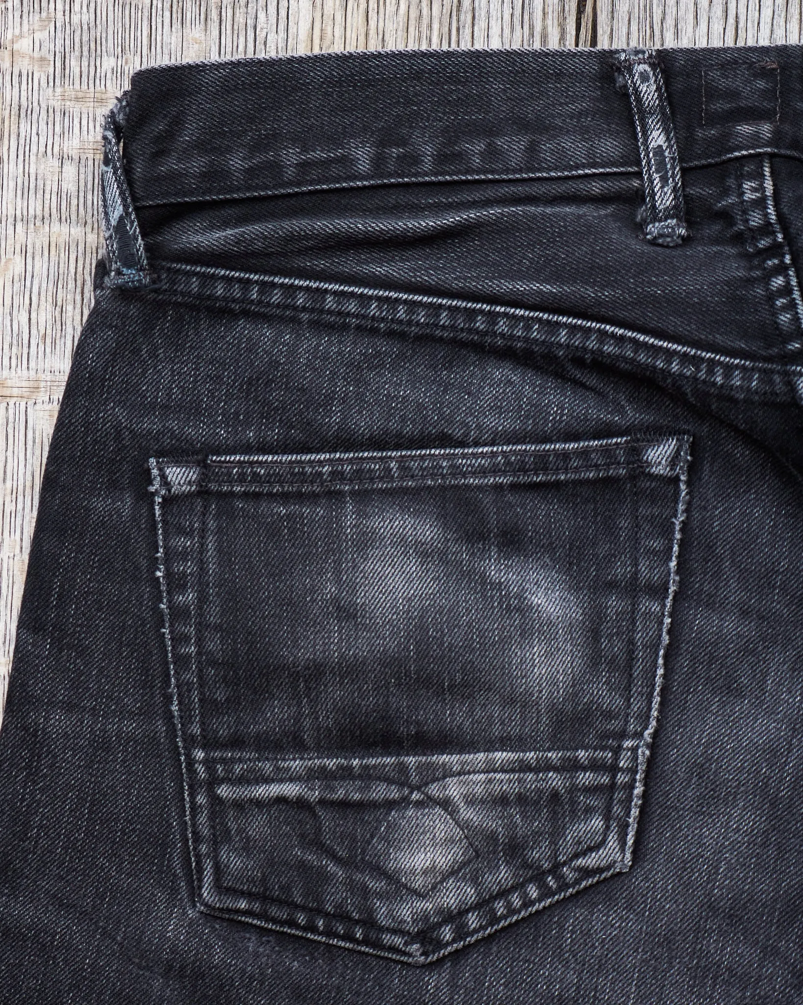 Second hand Indigofera Hawk Jeans Gunpowder Black W29