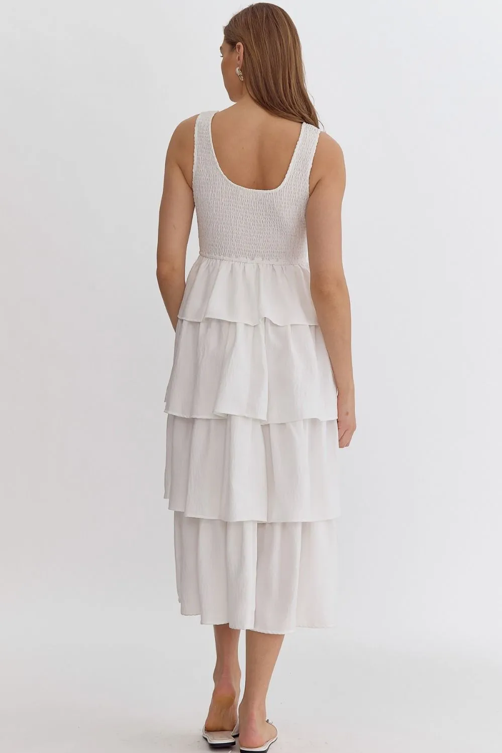 Solid Sleeveless Scoop Neck Tiered Midi Dress