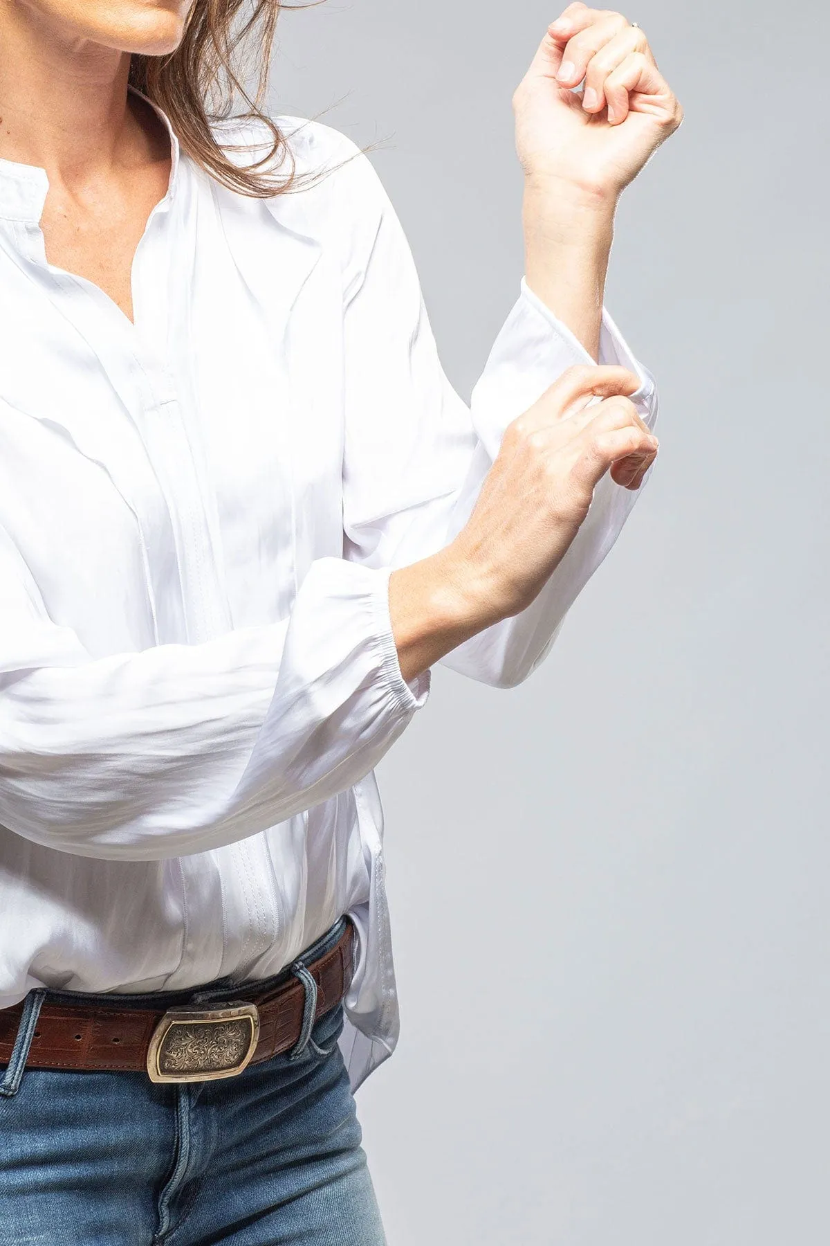 Tessa Wavy Ruffle V-Neck Blouse In Pearl White