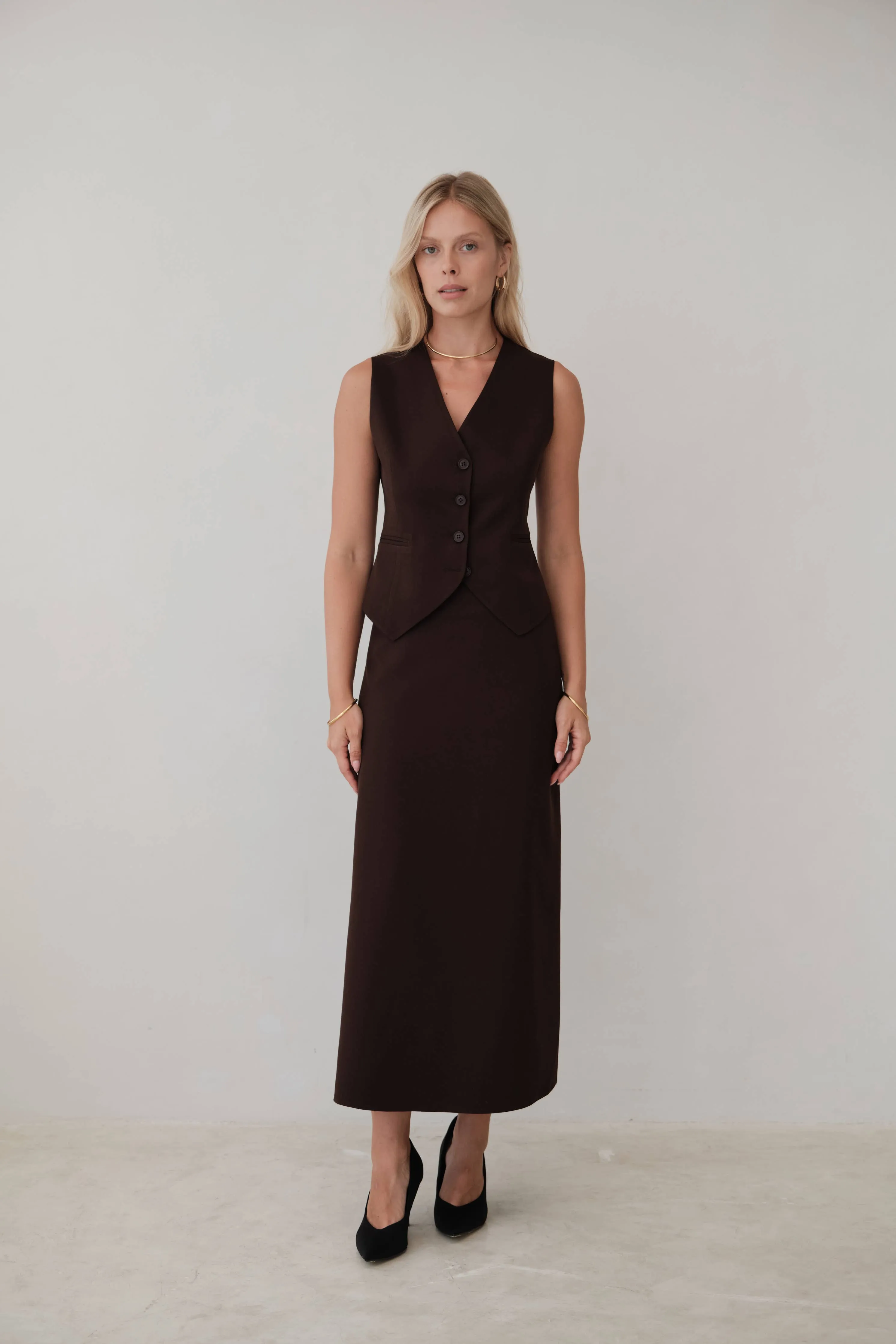 The Vie Vest in Mocha
