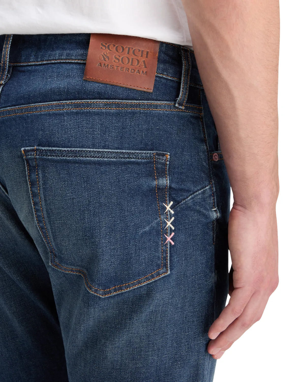 The Zee - Straight Fit Jeans - Lux Blue