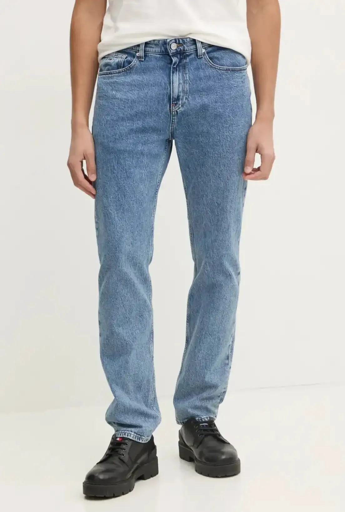 Tommy Jeans Ryan Slim Straight Mid Wash Denim Blue