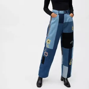 URBAN OUTFITTERS BDG High-Waisted Baggy Jean - Patched