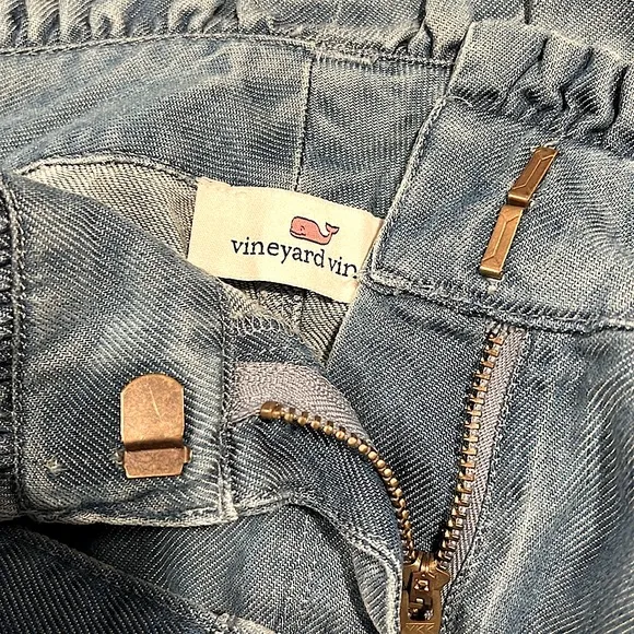 Vineyard Vines Chambray Belted Shorts