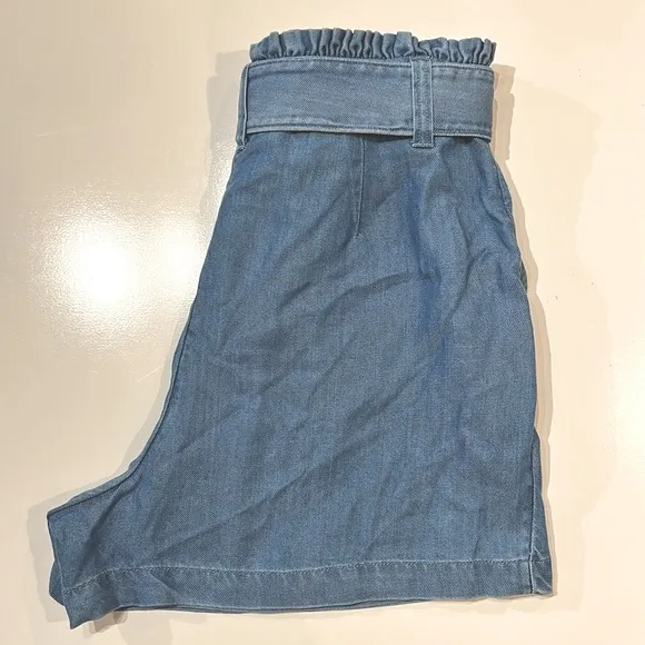 Vineyard Vines Chambray Belted Shorts