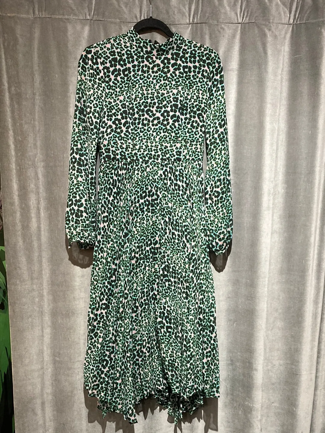 WHISTLES Leopard Crew Neck Long Sleeve Pleated Dress