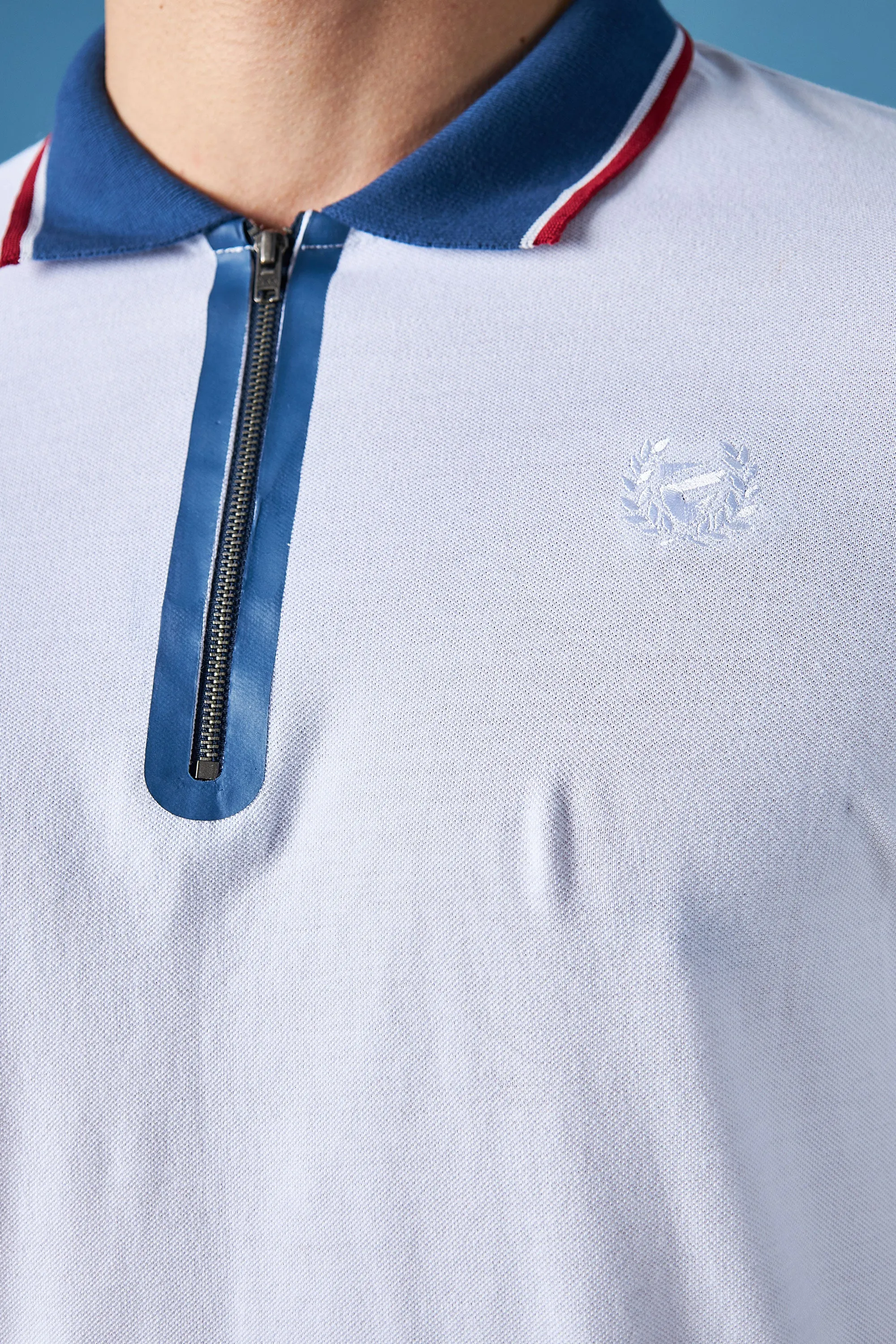 White T Shirt Collar HS