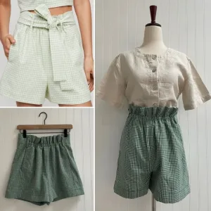WILFRED Aritzia Gelas High Rise Paperbag Waist Gingham Paid Picnic Shorts Size 4