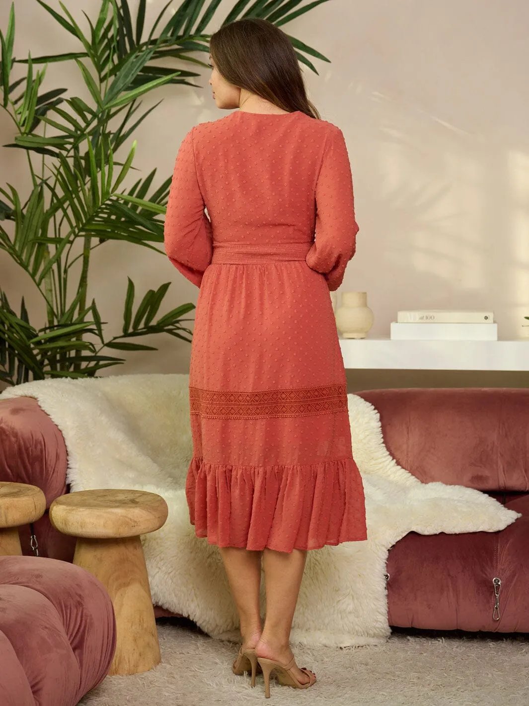WOMEN'S LONG SLEEVE TIERED V-NECK SWISS DOTS MIDI DRESS